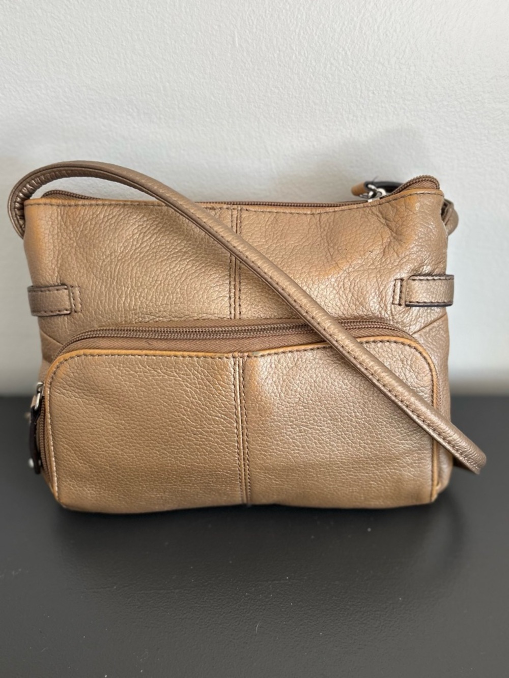 Tignanello Metallic Gold Pebbled Leather Crossbody Bag Buckle Accent Purse - Picture 4 of 11